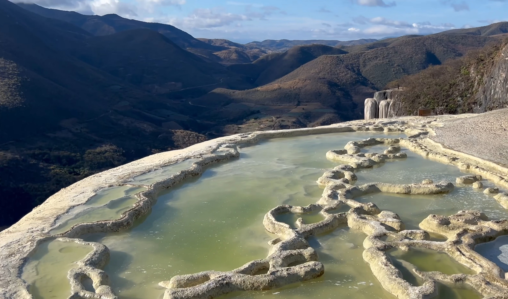 Hierve el Agua mineral pools and mountain landscape in Oaxaca